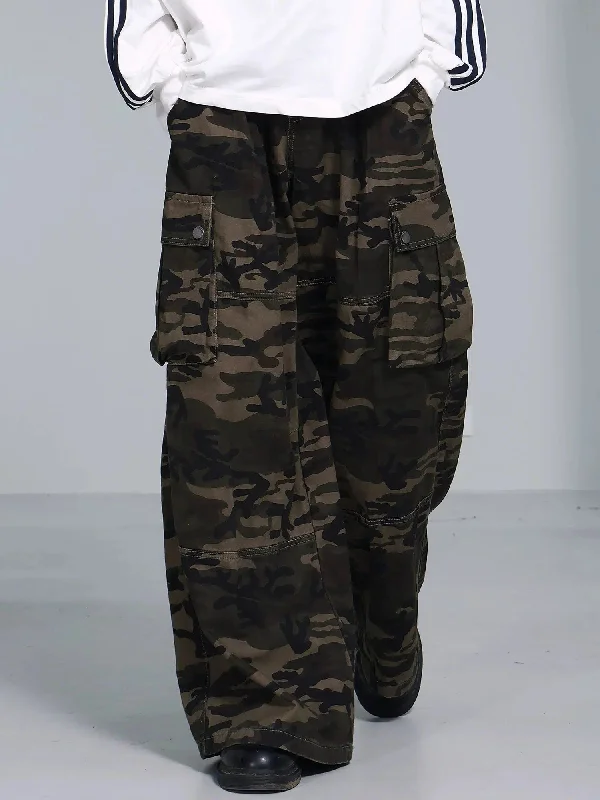 Wide Camouflage Cargo Pants