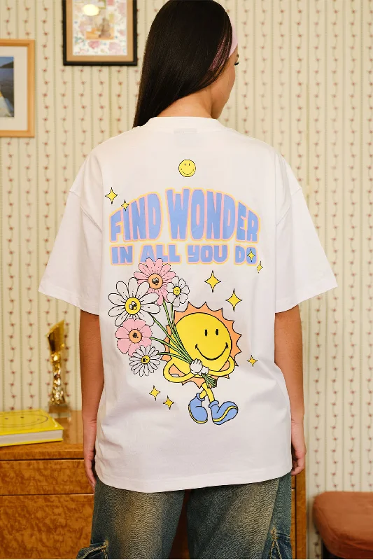 Find Wonder In All You Do Oversized T-shirt