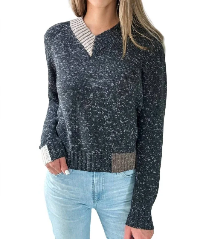 Marled Color Block V Neck Sweater In Charcoal Combo