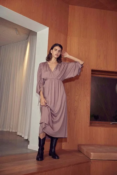 MATEA MIDI DRESS (MAUVE)